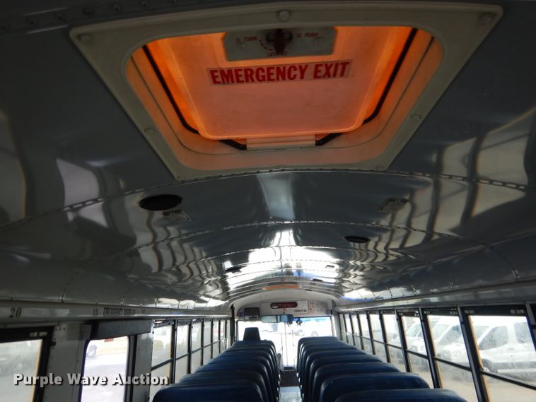 image for item DG4586 2000 Thomas 1405S  school bus