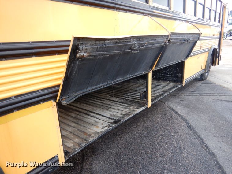 image for item DG4586 2000 Thomas 1405S  school bus
