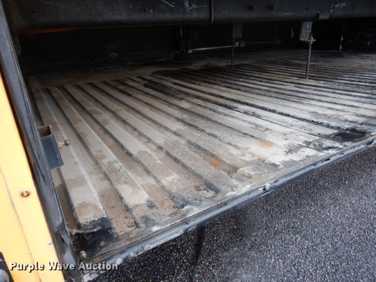 image for item DG4586 2000 Thomas 1405S  school bus