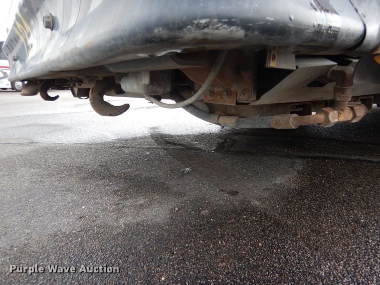 image for item DG4586 2000 Thomas 1405S  school bus