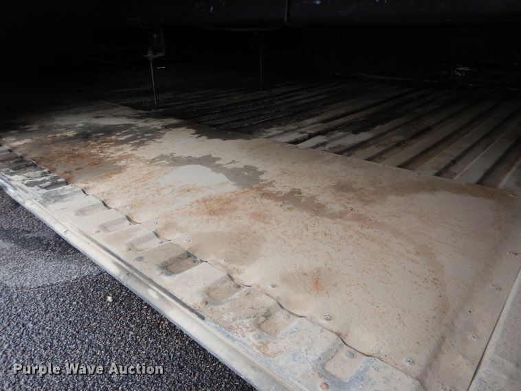 image for item DG4586 2000 Thomas 1405S  school bus