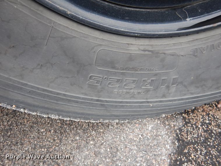 image for item DG4586 2000 Thomas 1405S  school bus