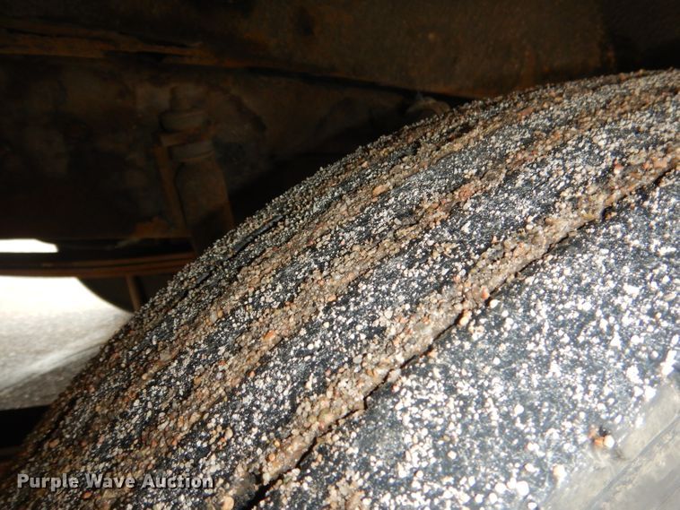 image for item DG4586 2000 Thomas 1405S  school bus