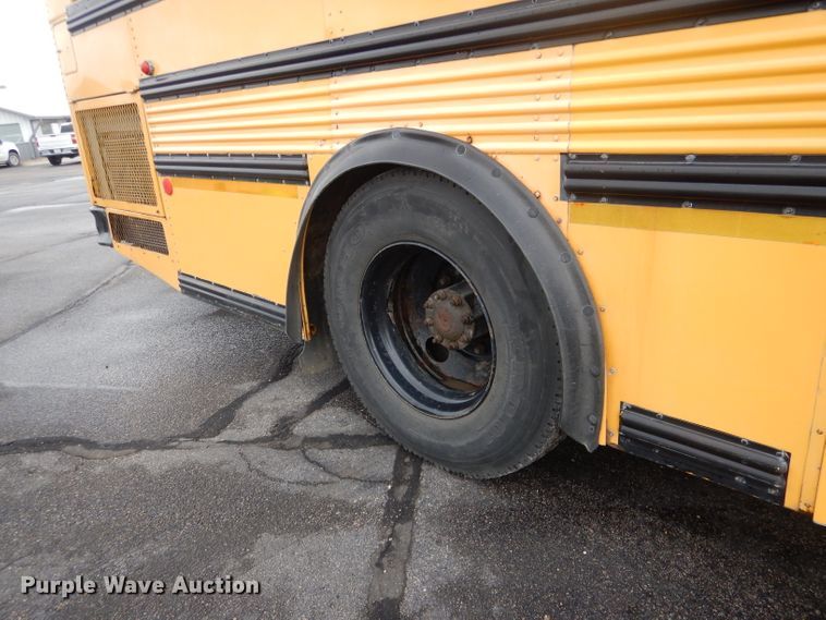 image for item DG4586 2000 Thomas 1405S  school bus