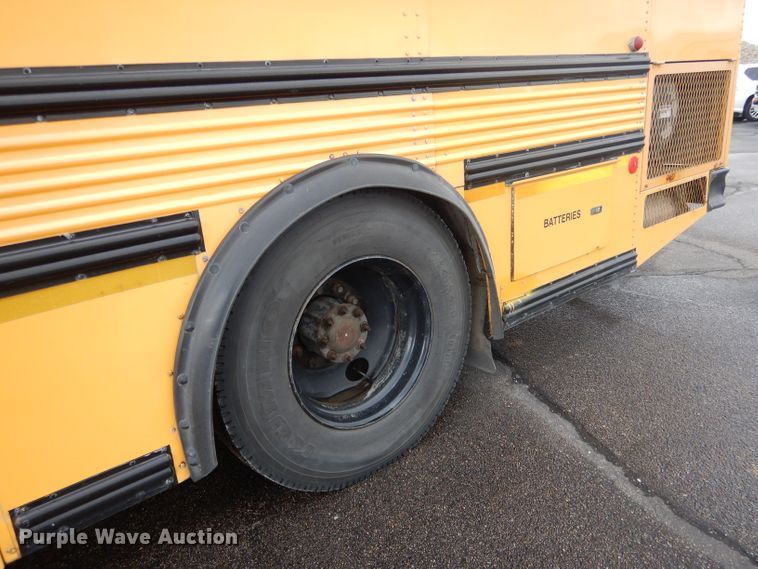 image for item DG4586 2000 Thomas 1405S  school bus