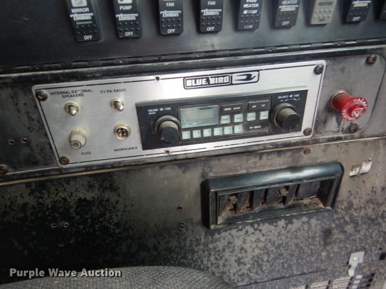 image for item DG4587 1997 International 3800  school bus