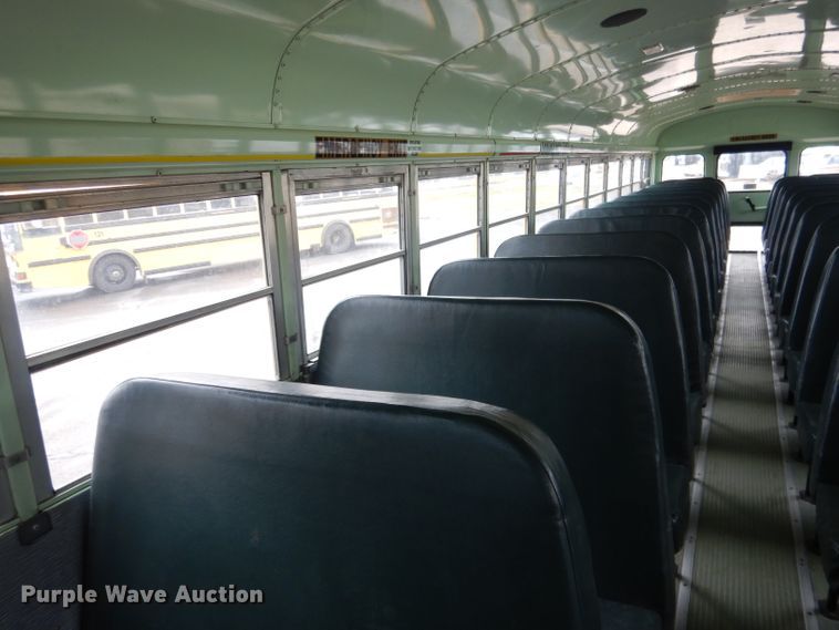 image for item DG4587 1997 International 3800  school bus