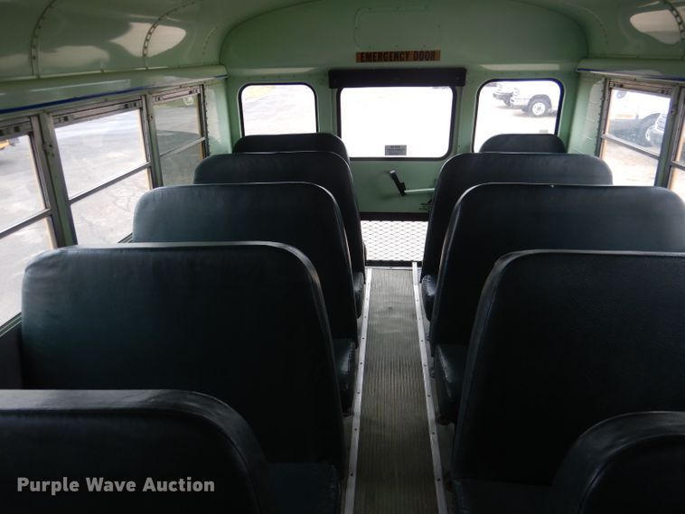 image for item DG4587 1997 International 3800  school bus