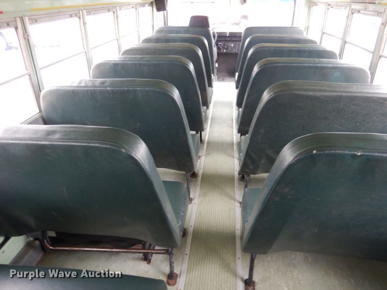 image for item DG4587 1997 International 3800  school bus