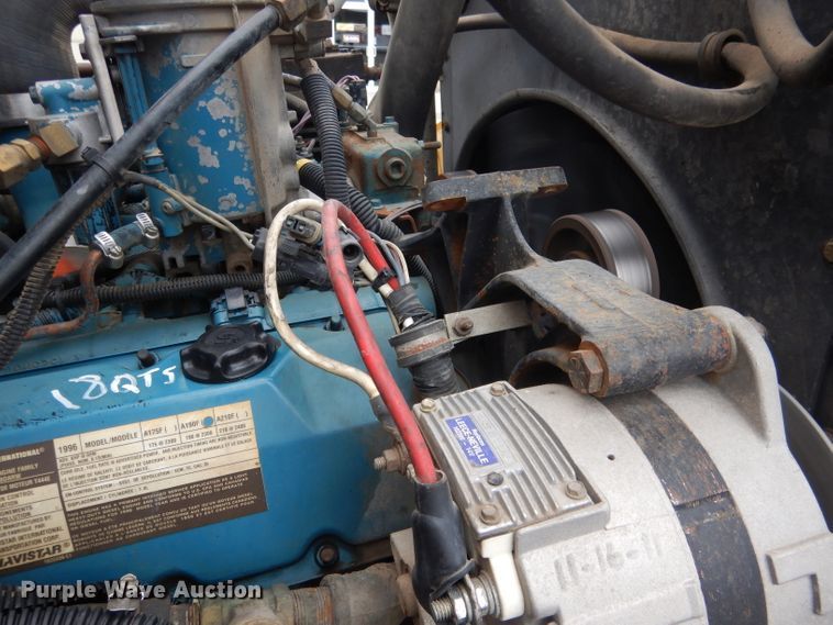 image for item DG4587 1997 International 3800  school bus