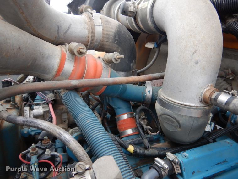 image for item DG4587 1997 International 3800  school bus