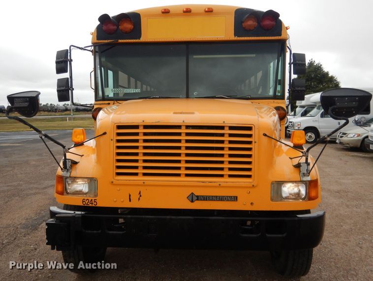 image for item DG4588 1998 International 3800  school bus