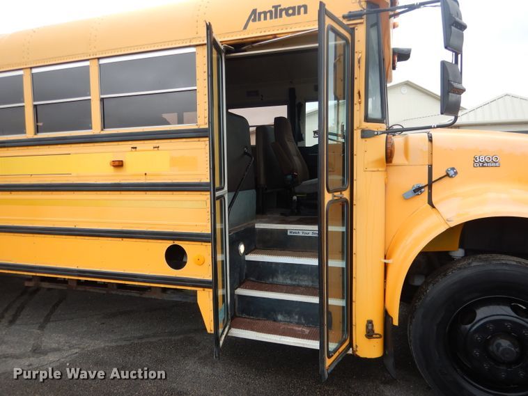 image for item DG4588 1998 International 3800  school bus