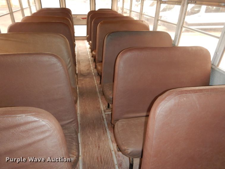 image for item DG4588 1998 International 3800  school bus