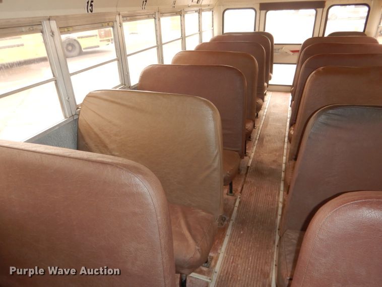 image for item DG4588 1998 International 3800  school bus