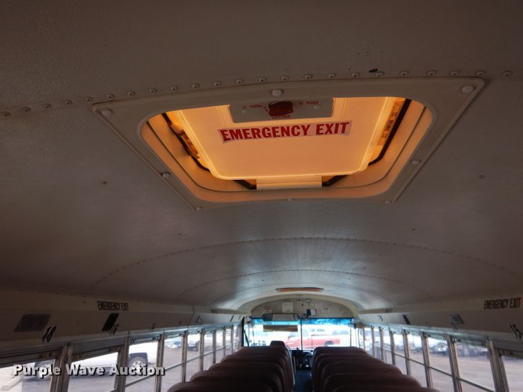 image for item DG4588 1998 International 3800  school bus