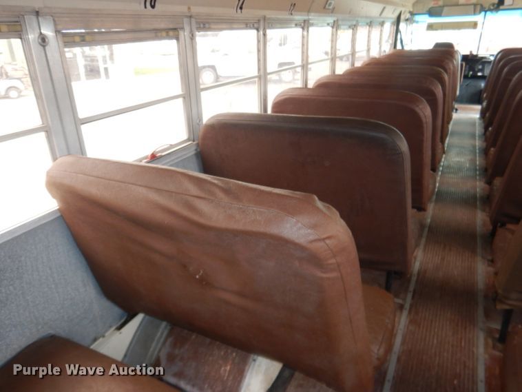 image for item DG4588 1998 International 3800  school bus