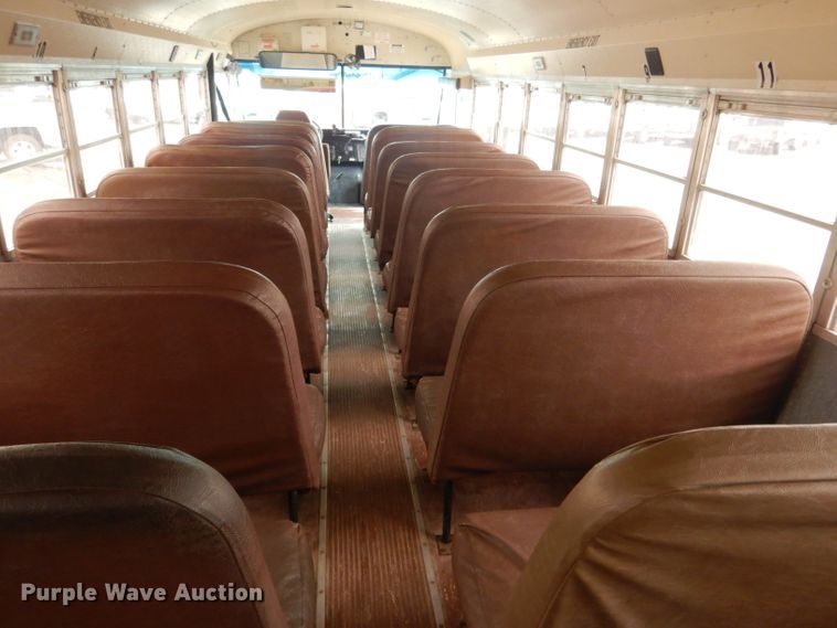image for item DG4588 1998 International 3800  school bus