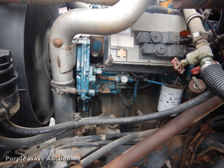 image for item DG4588 1998 International 3800  school bus