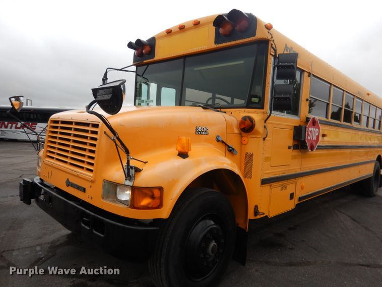 image for item DG4588 1998 International 3800  school bus