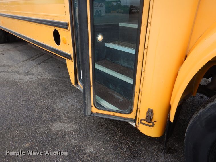 image for item DG4588 1998 International 3800  school bus