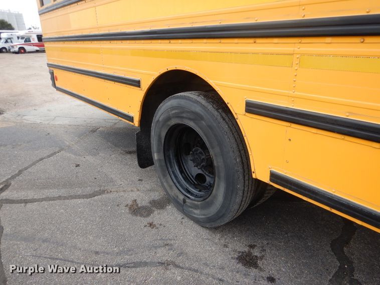 image for item DG4588 1998 International 3800  school bus