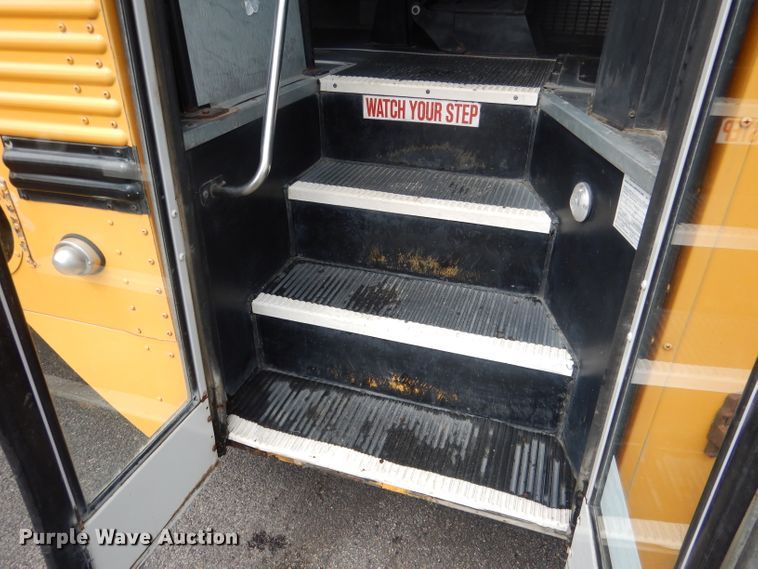 image for item DG4589 1997 International 3800  school bus