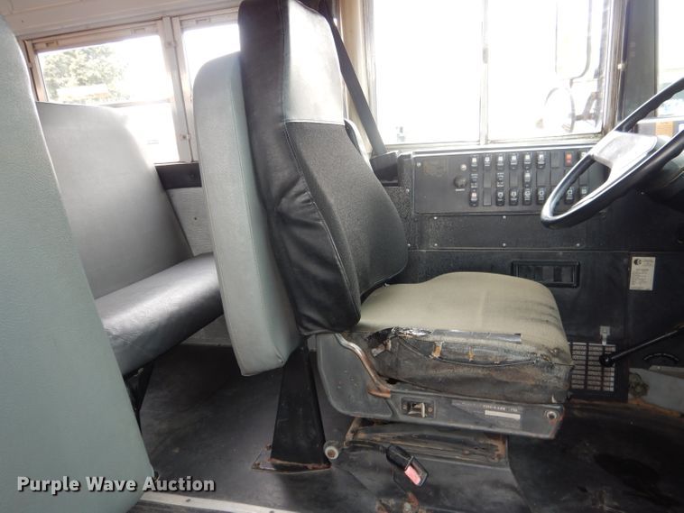 image for item DG4589 1997 International 3800  school bus