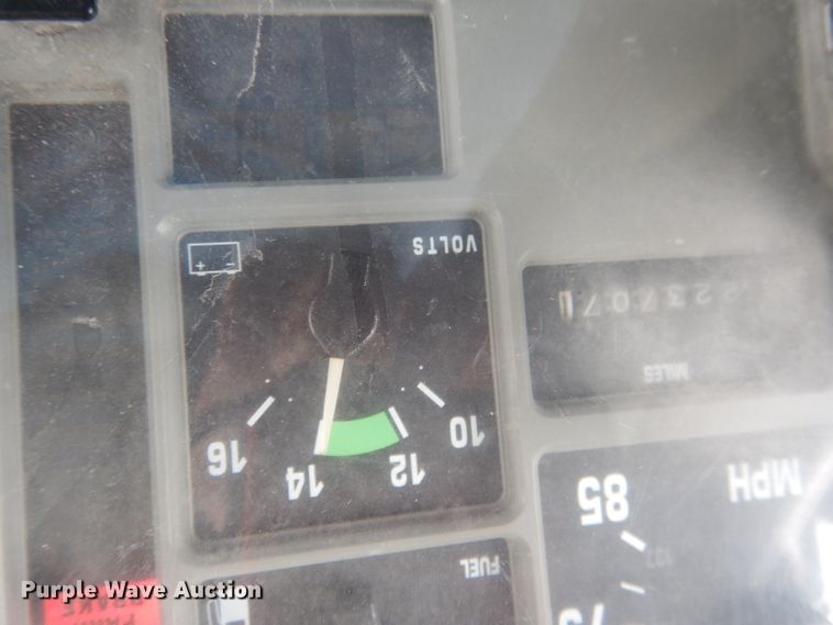 image for item DG4589 1997 International 3800  school bus