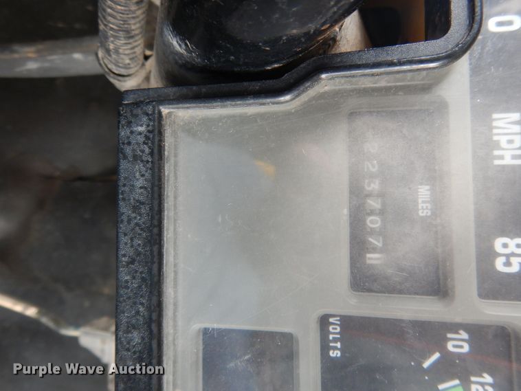 image for item DG4589 1997 International 3800  school bus