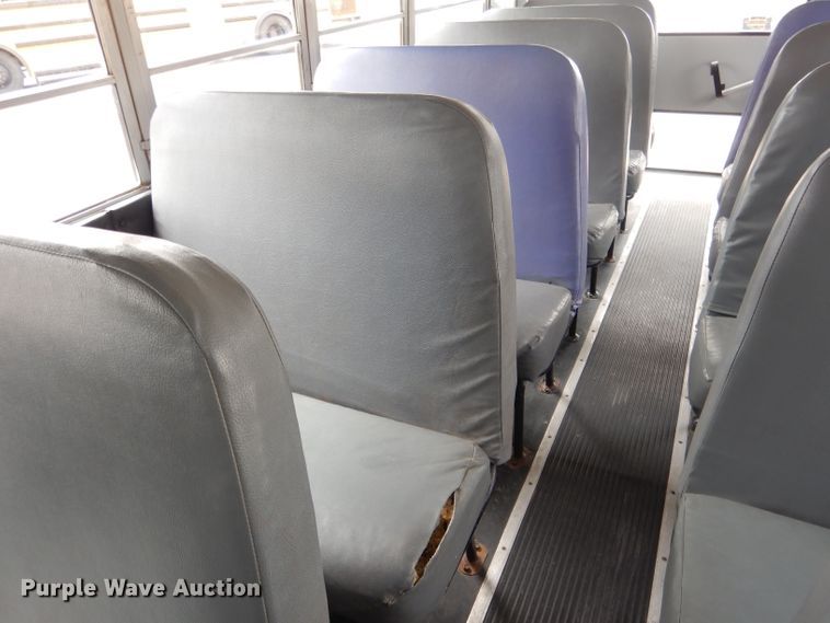 image for item DG4589 1997 International 3800  school bus