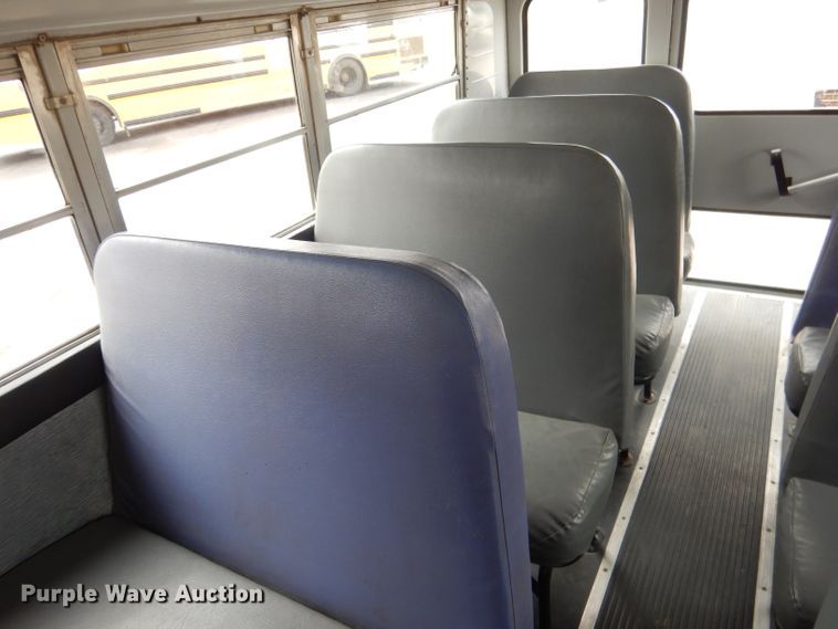 image for item DG4589 1997 International 3800  school bus