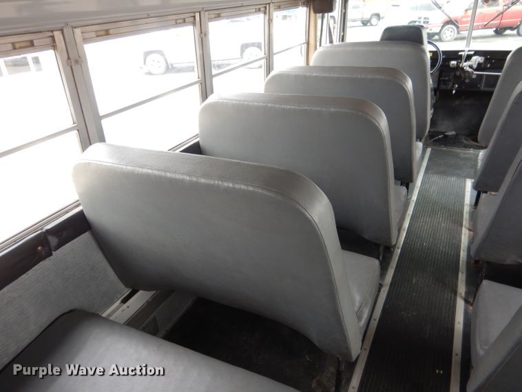 image for item DG4589 1997 International 3800  school bus