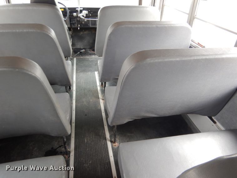 image for item DG4589 1997 International 3800  school bus