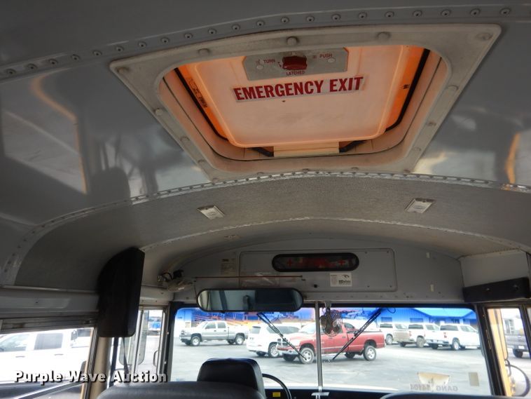 image for item DG4589 1997 International 3800  school bus