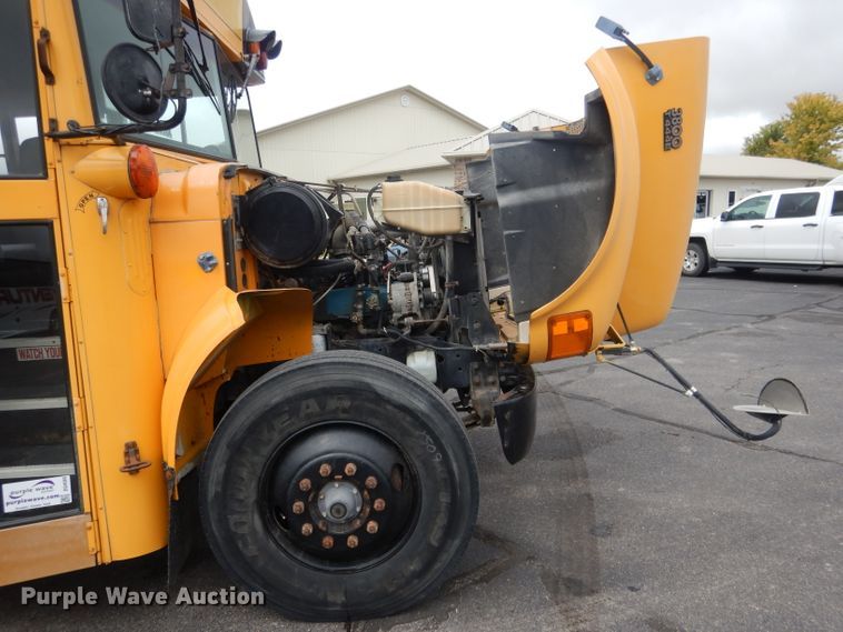 image for item DG4589 1997 International 3800  school bus