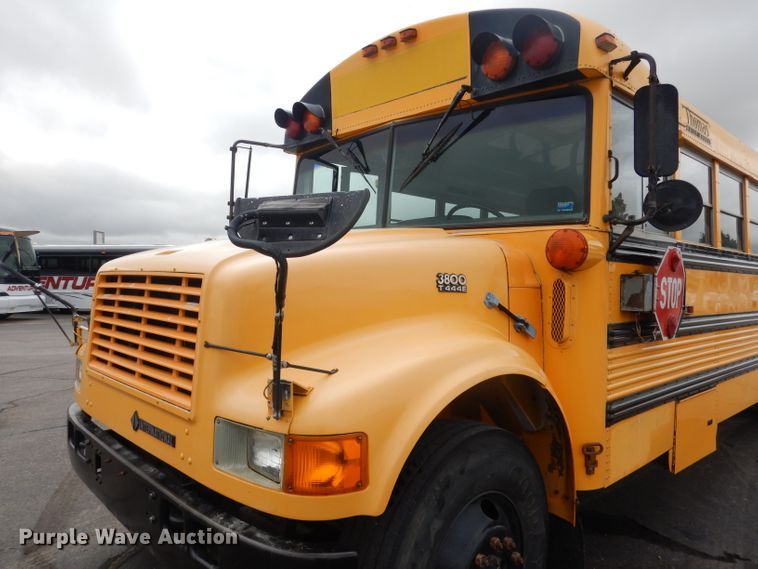 image for item DG4589 1997 International 3800  school bus