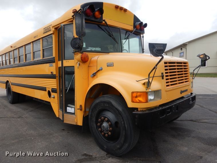 image for item DG4589 1997 International 3800  school bus