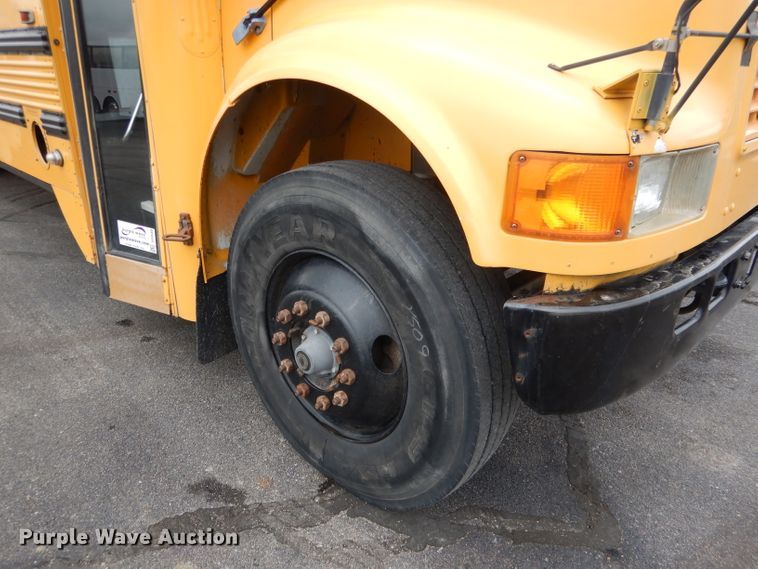 image for item DG4589 1997 International 3800  school bus