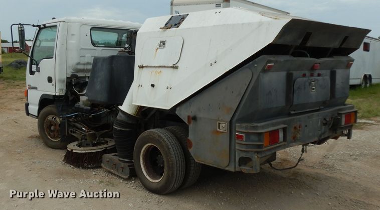 image for item DG6882 1998 GMC TB400  street sweeper truck