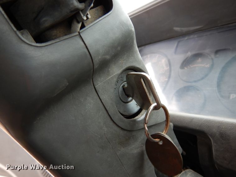 image for item DG6882 1998 GMC TB400  street sweeper truck