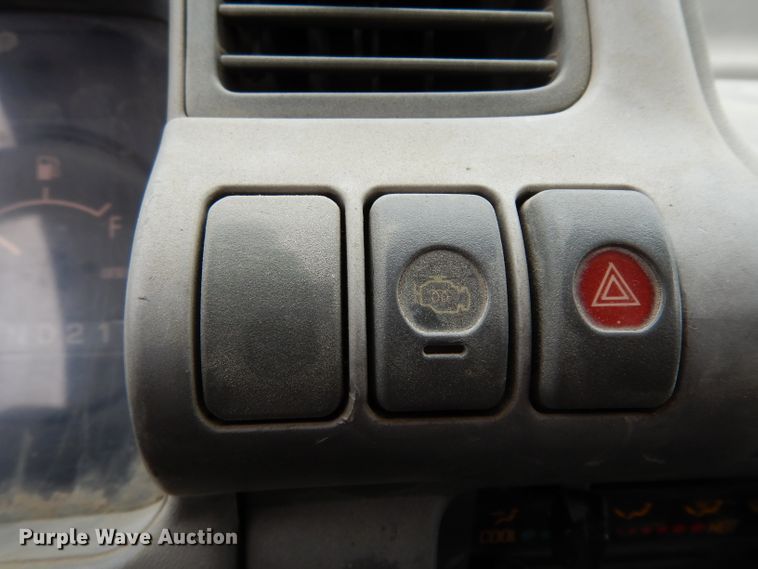 image for item DG6882 1998 GMC TB400  street sweeper truck