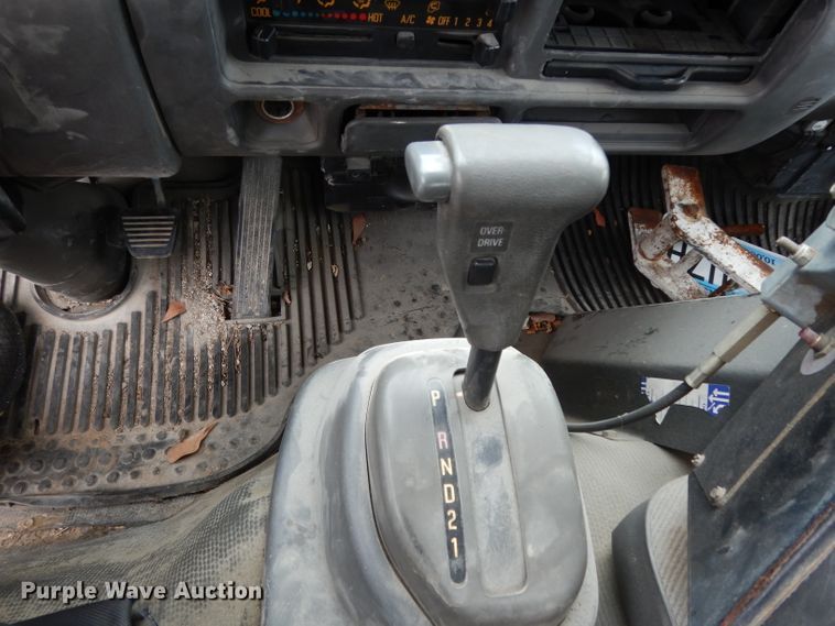 image for item DG6882 1998 GMC TB400  street sweeper truck