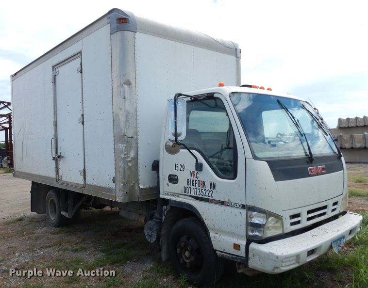 image for item DG6885 2007 GMC W4500  box truck