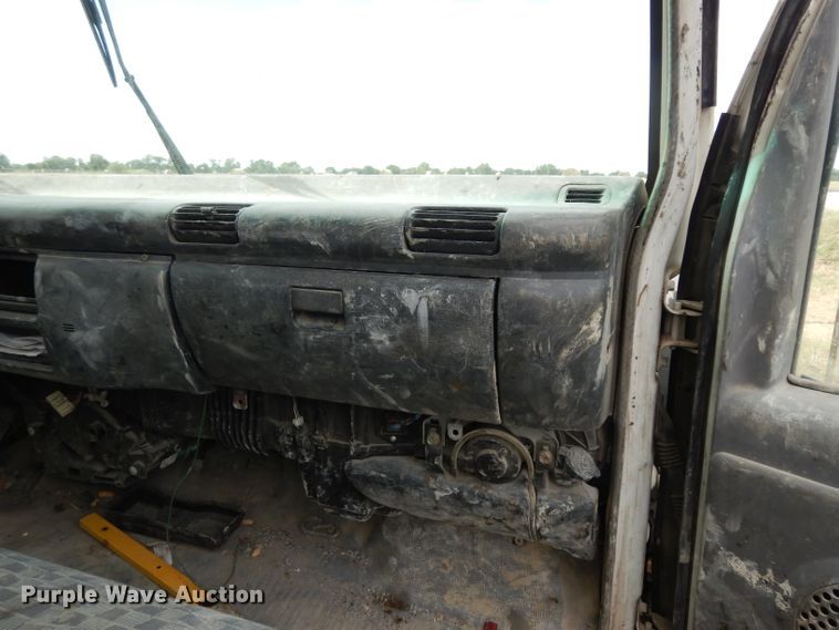 image for item DG6885 2007 GMC W4500  box truck