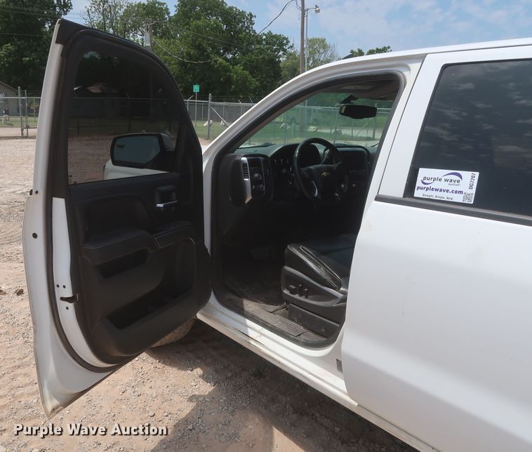 image for item DG7207 2014 Chevrolet Silverado 1500  Crew Cab pickup truck