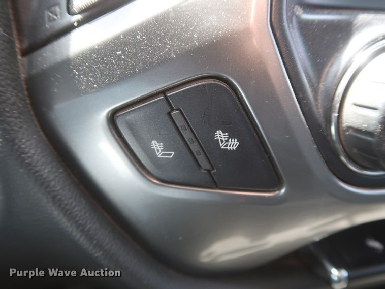 image for item DG7207 2014 Chevrolet Silverado 1500  Crew Cab pickup truck