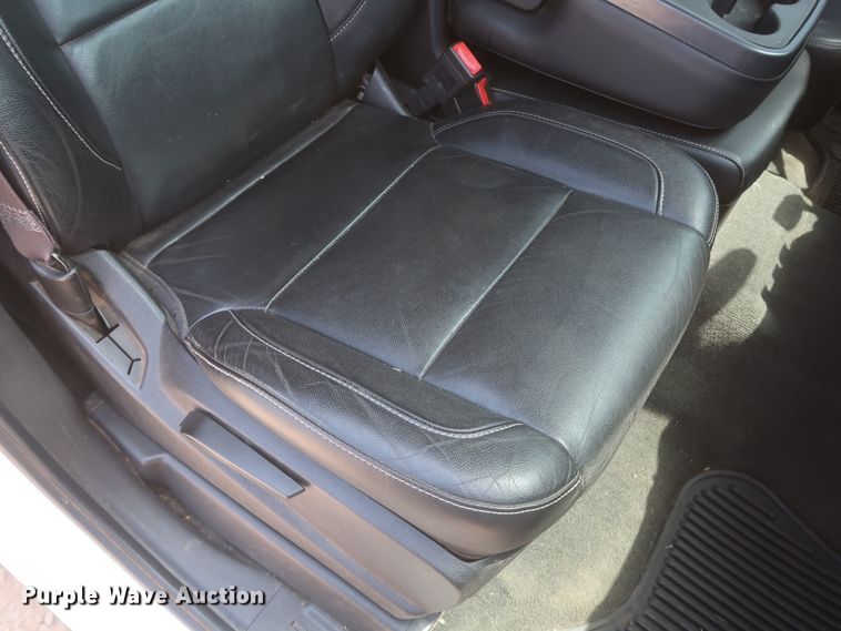 image for item DG7207 2014 Chevrolet Silverado 1500  Crew Cab pickup truck