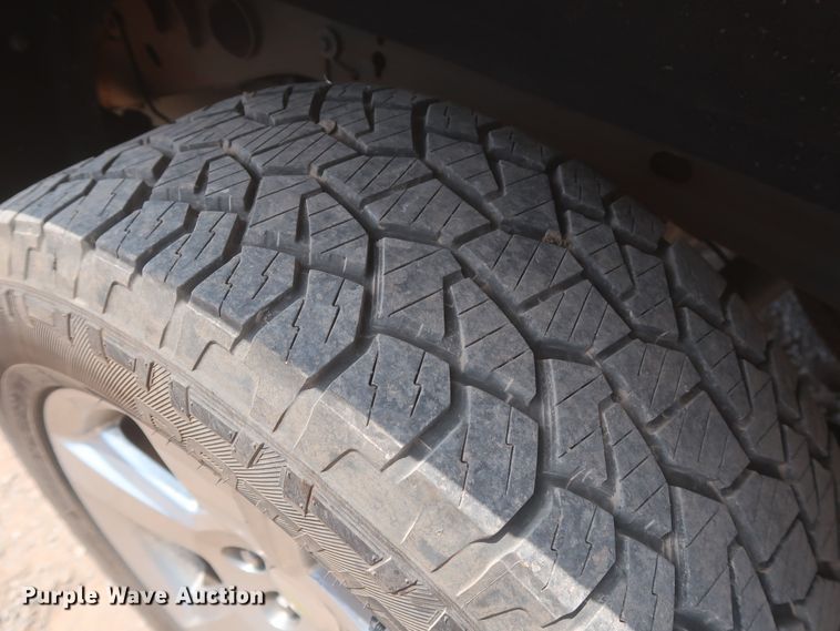 image for item DG7207 2014 Chevrolet Silverado 1500  Crew Cab pickup truck