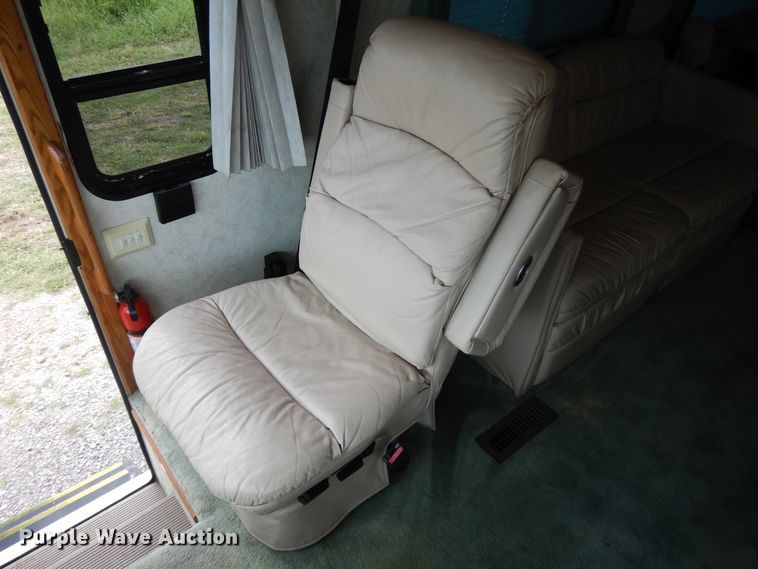 image for item DH0007 1997 Newmar Mountaineer MADP4065  rv